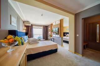 Отель Marina Hotel - All Inclusive, Sunny Day Co. Святые Константин и Елена Family Room with Balcony (2 Adults + 1 Child) - Free Parking-6